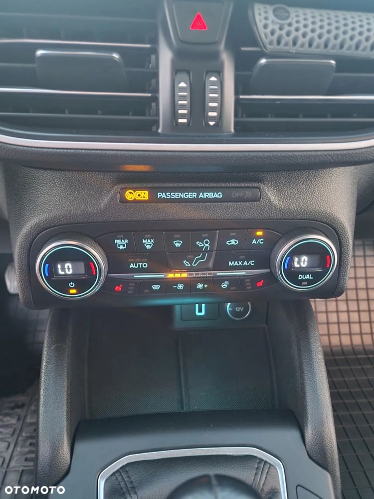 Ford Focus 1.5 EcoBlue Active Business - 8