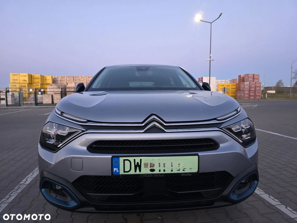 Citroën C4 EV136 50kWh Shine - 1