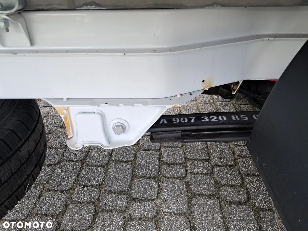 Mercedes-Benz SPRINTER 515 Chłodnia + Winda Salon Polska - 30