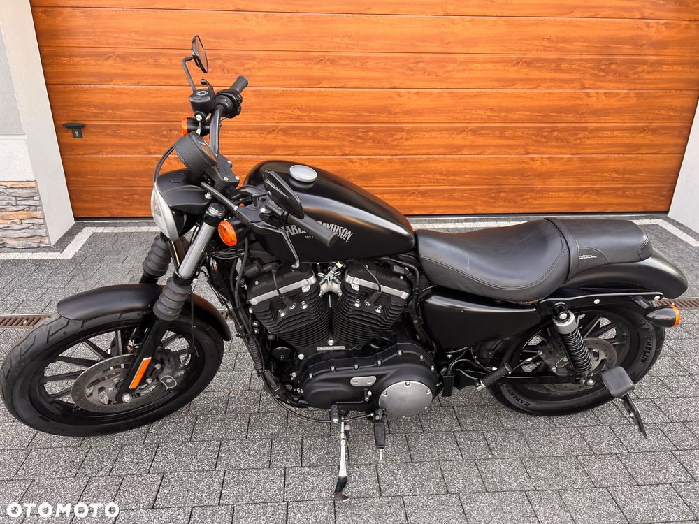 Harley-Davidson Sportster Iron 883 - 5