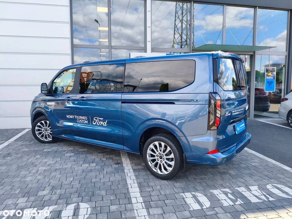 Ford Tourneo Custom 2.0 EcoBlue 320 L2 Titanium - 5