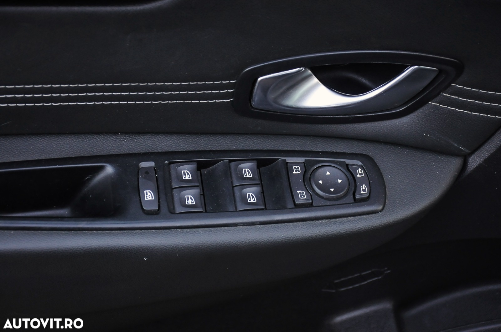 Renault Scenic dCi 130 FAP Bose Edition - 8