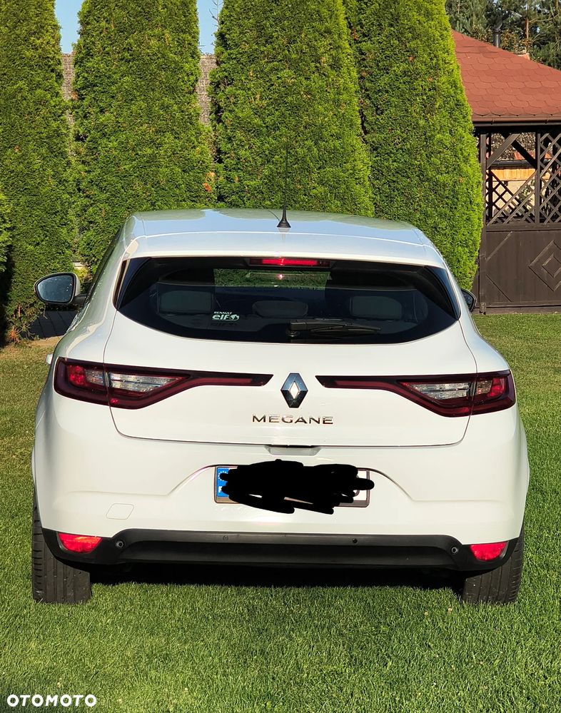 Renault Megane 1.5 dCi Zen EDC - 4