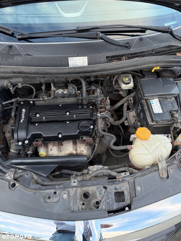 Opel Corsa 1.4 16V Cosmo - 14