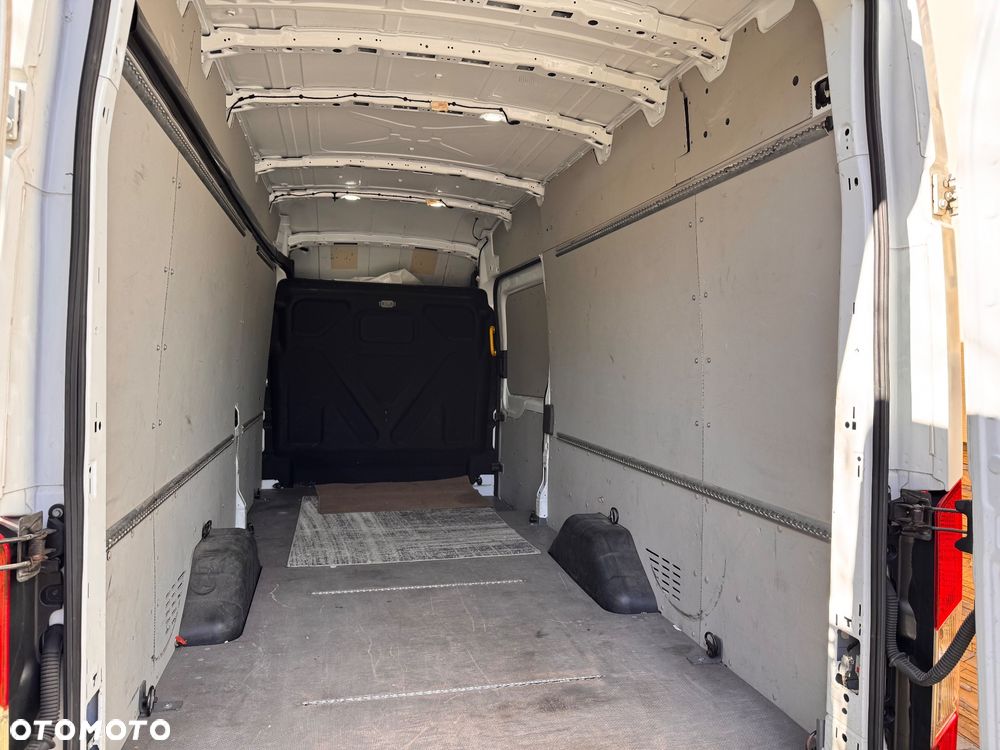 Ford Transit - 7