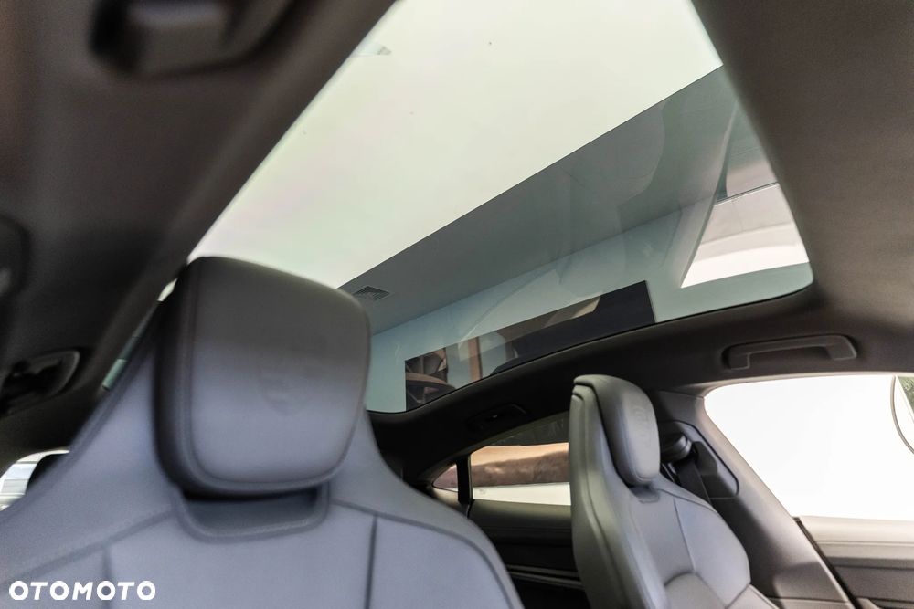 Porsche Taycan 105kWh 4S Black Edition - 28