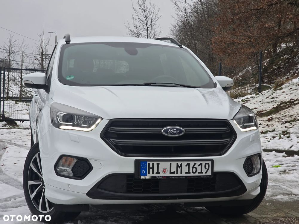 Ford Kuga 1.5 EcoBoost 2x4 ST-Line - 5