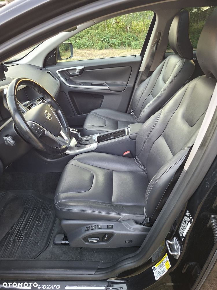 Volvo XC 60 - 8