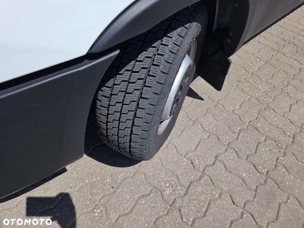 Iveco 35S16V L3H2 Średniak Furgon Blaszak - 13