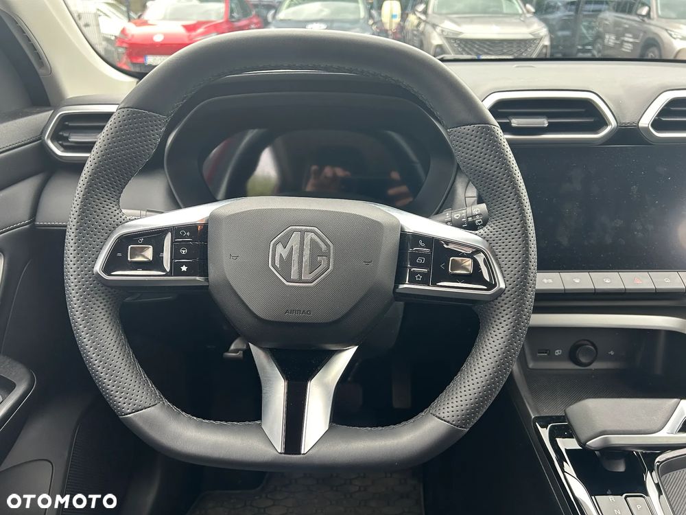 MG ZS 1.5 HEV+ Exclusive - 9