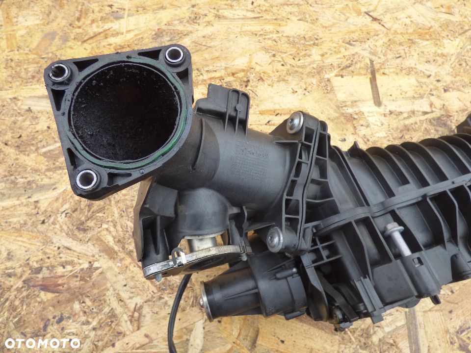 BMW F20 F30 F32 F10 F25 2.0D N47 KOLEKTOR SSĄCY 7807991 - 7
