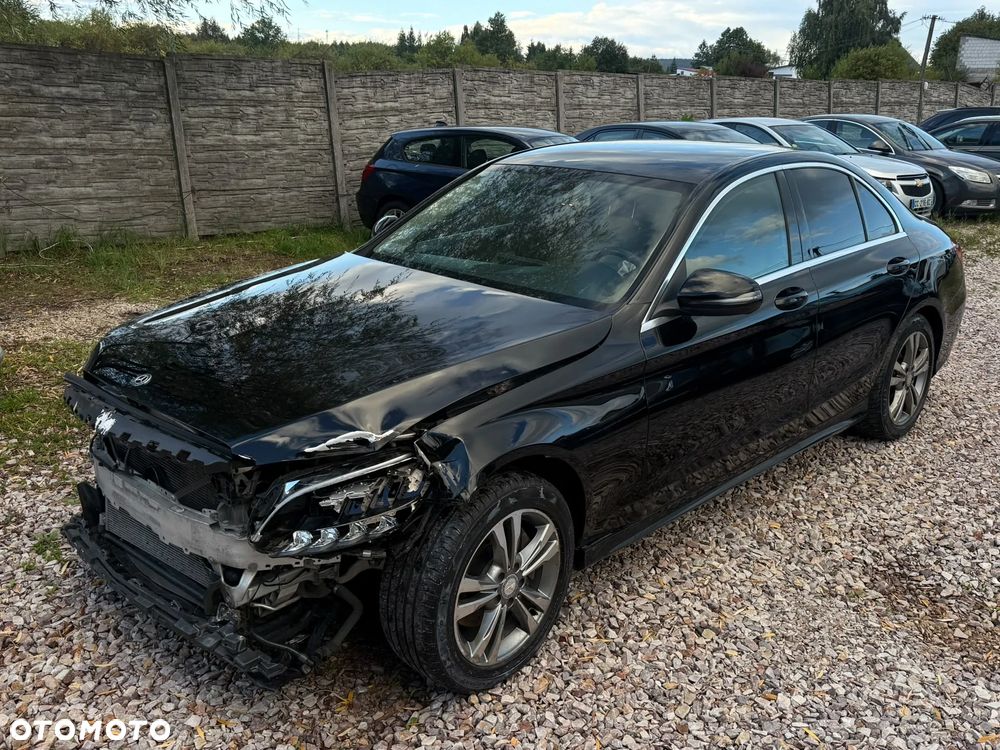 Mercedes-Benz Klasa C 200 4MATIC 9G-TRONIC - 9