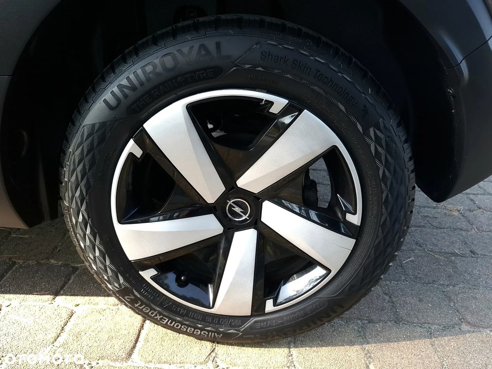 Opel Crossland - 25