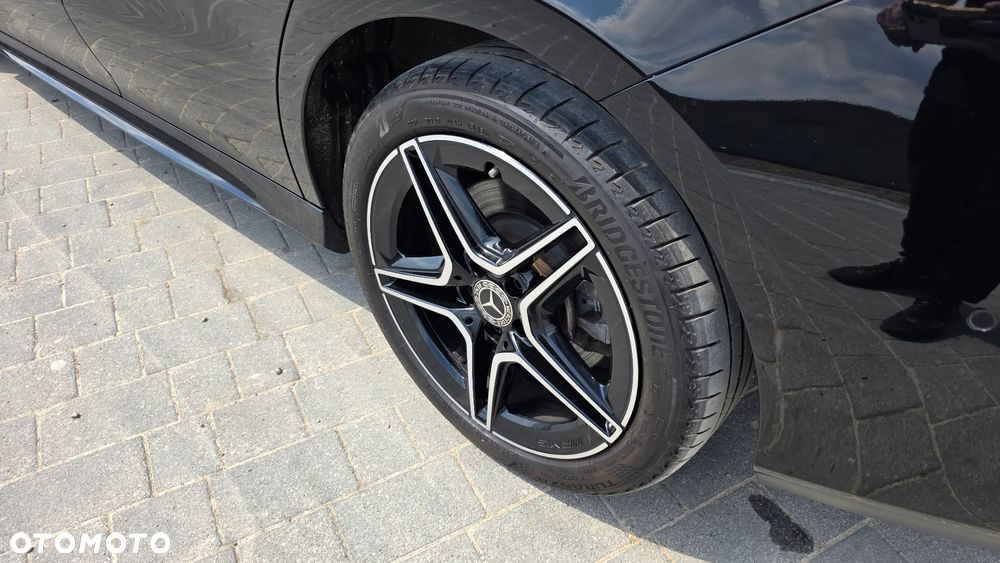 Mercedes-Benz CLA 250 e 8G-DCT AMG Line - 23