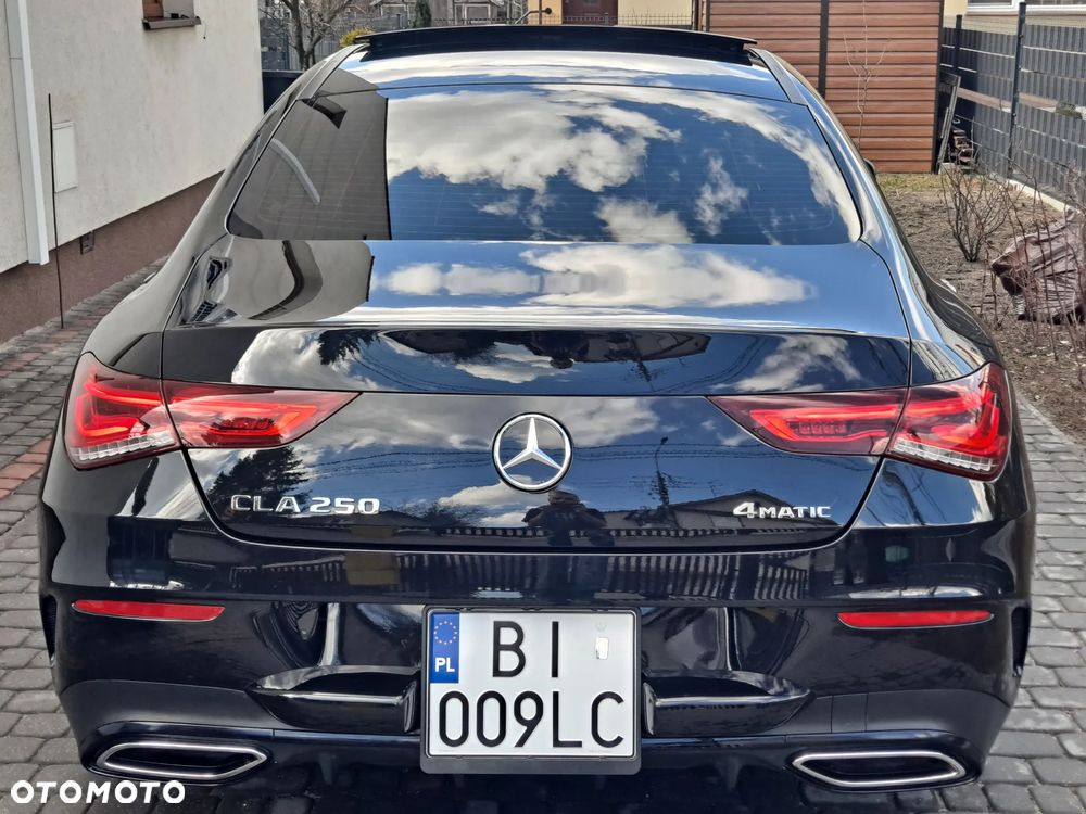 Mercedes-Benz CLA 250 4Matic 7G-DCT AMG Line - 6