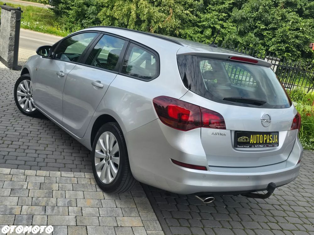 Opel Astra 1.4 Turbo Cosmo - 4