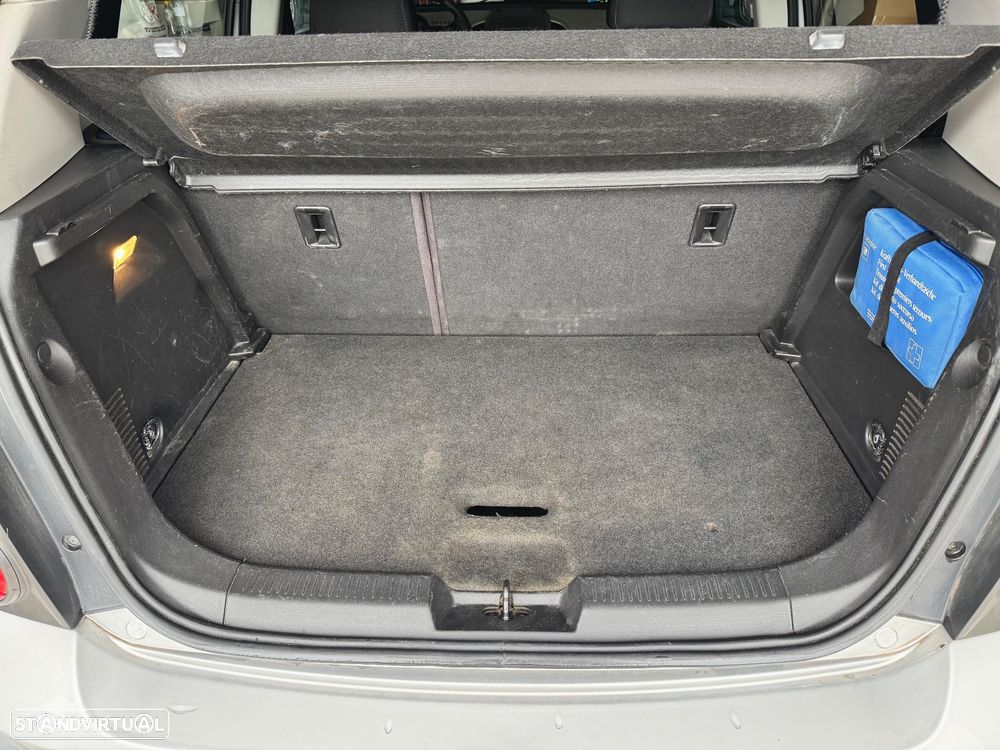 Chevrolet Aveo 1.2 LS - 13