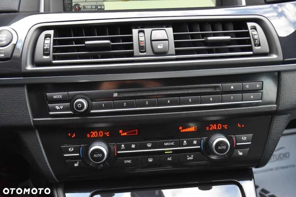 BMW Seria 5 520d xDrive - 18