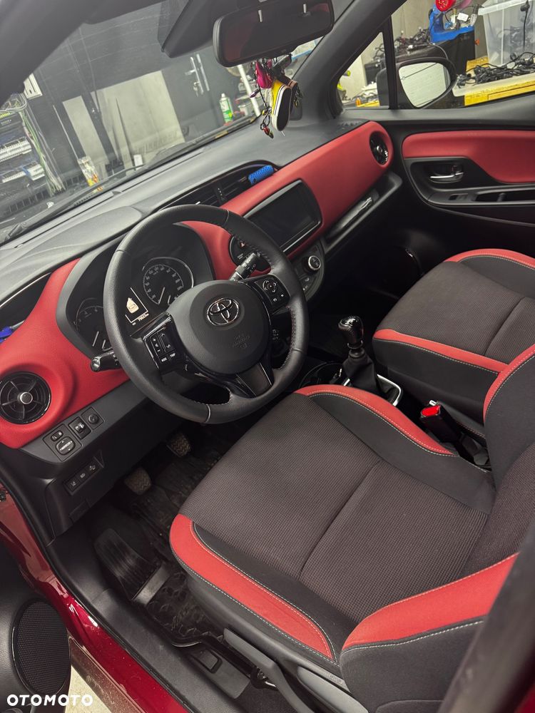 Toyota Yaris 1.5 Selection - 9