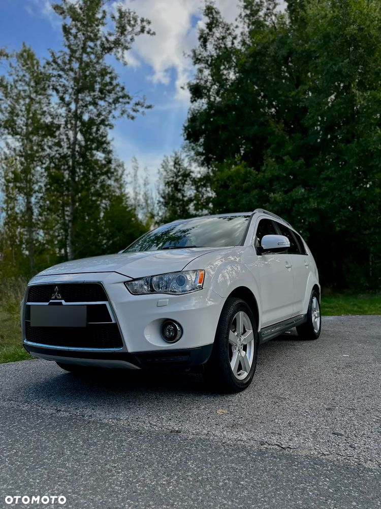 Mitsubishi Outlander 2.2 DI-D 4WD TC-SST Instyle - 24