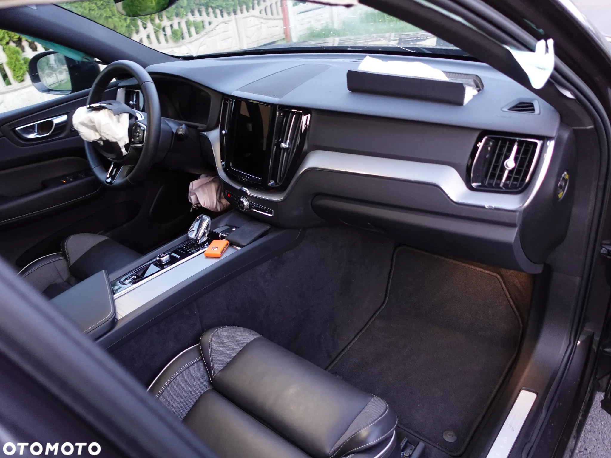 Volvo XC 60 B4 D AWD Plus Dark - 5
