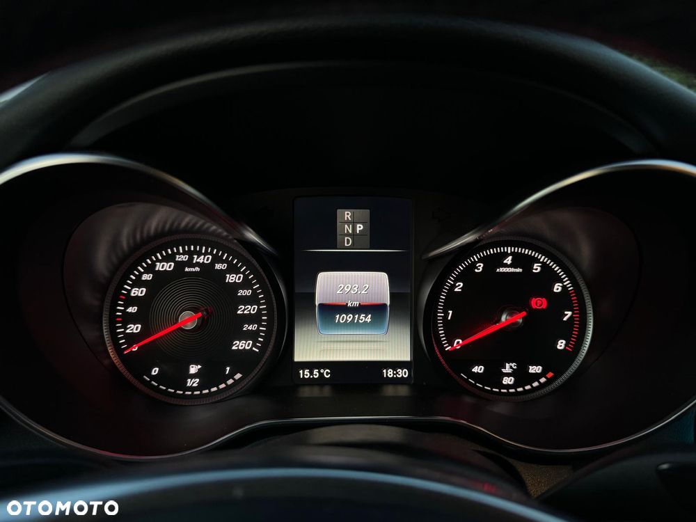 Mercedes-Benz Klasa C 300 9G-TRONIC Night Edition - 16
