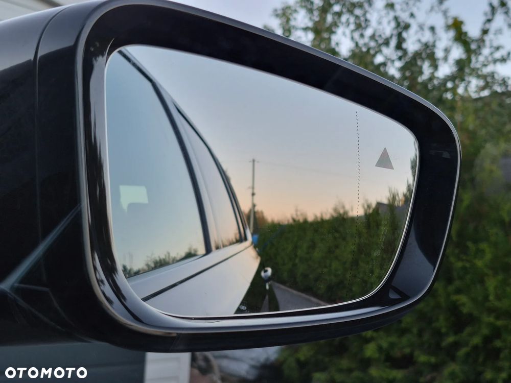 BMW Seria 3 320d mHEV - 36