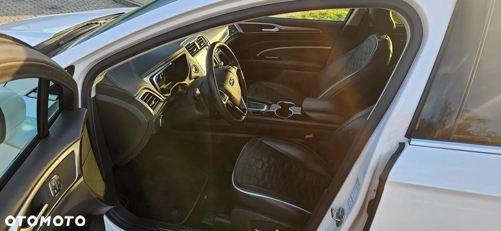 Ford Mondeo 2.0 Hybrid Vignale - 9