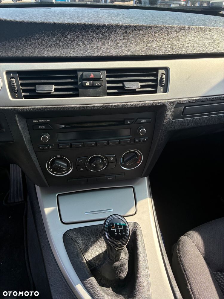 BMW Seria 3 318d DPF - 7