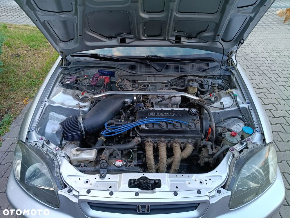 Honda Civic 1.6 ESi - 12