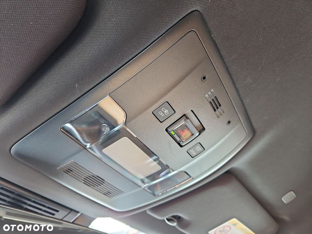 Lexus UX 300h F Sport Design - 20