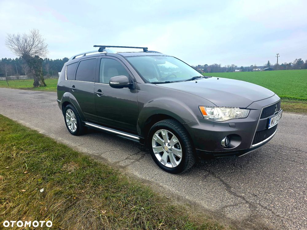 Mitsubishi Outlander 2.4 Instyle NAVI EU5 CVT - 4