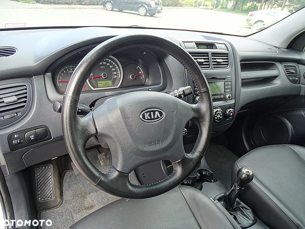 Kia Sportage 2.0 2WD Champ - 31