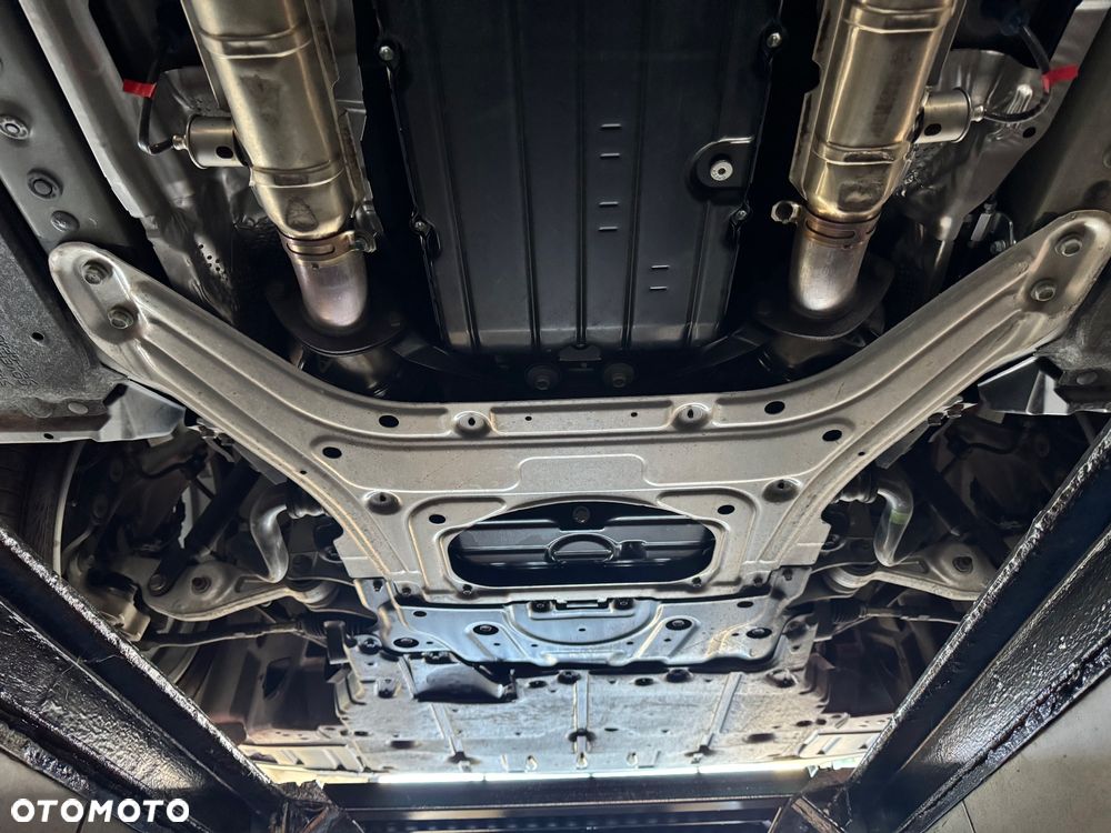 Lexus LS 460 Elite - 39