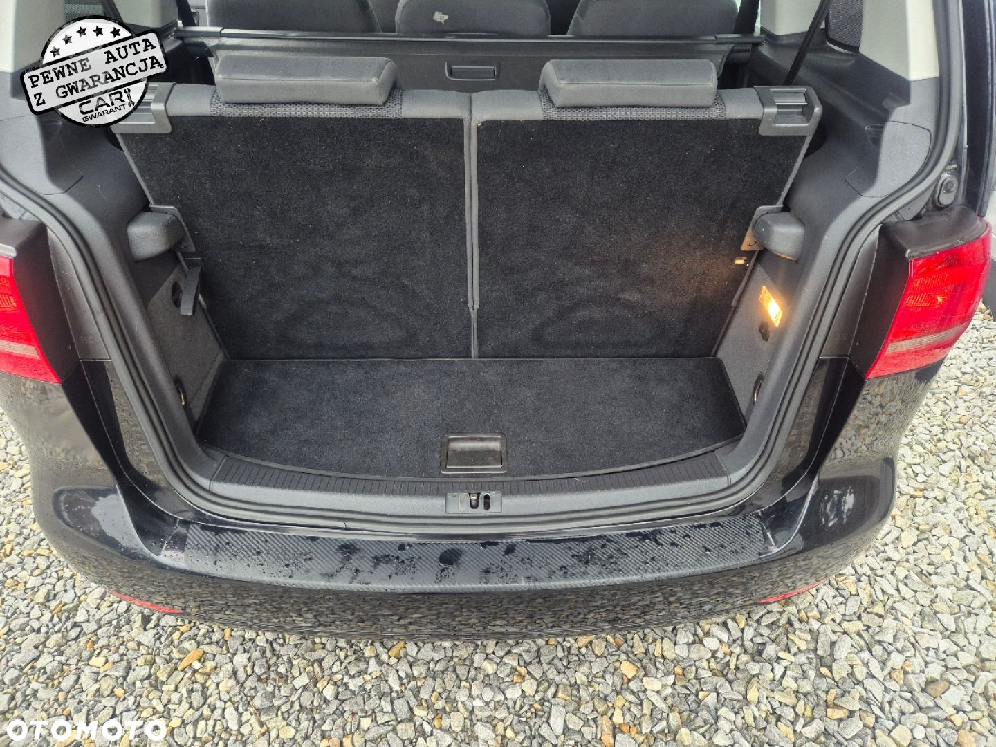 Volkswagen Touran - 18