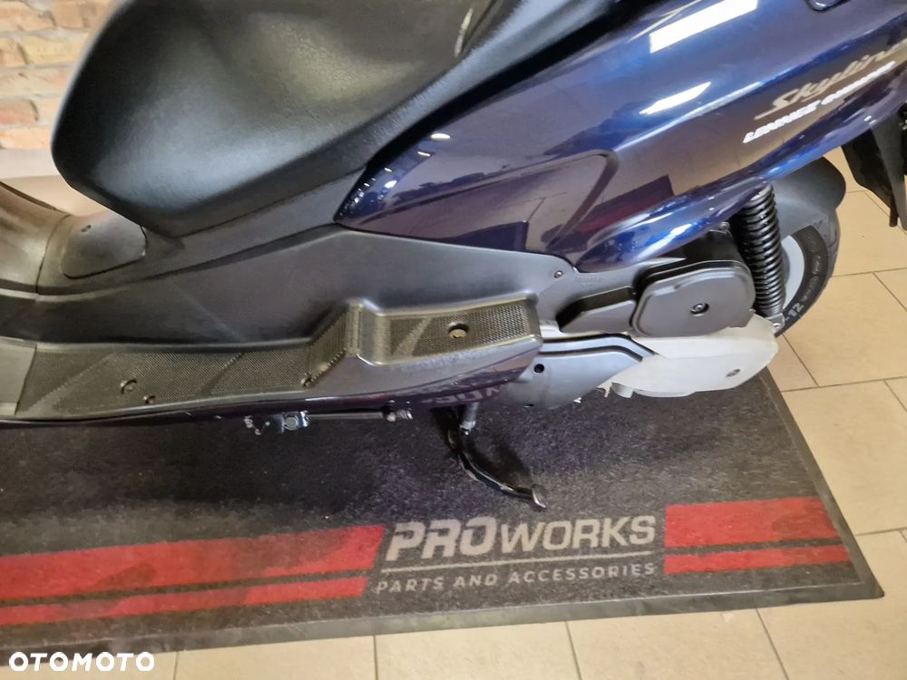 Yamaha Majesty - 18