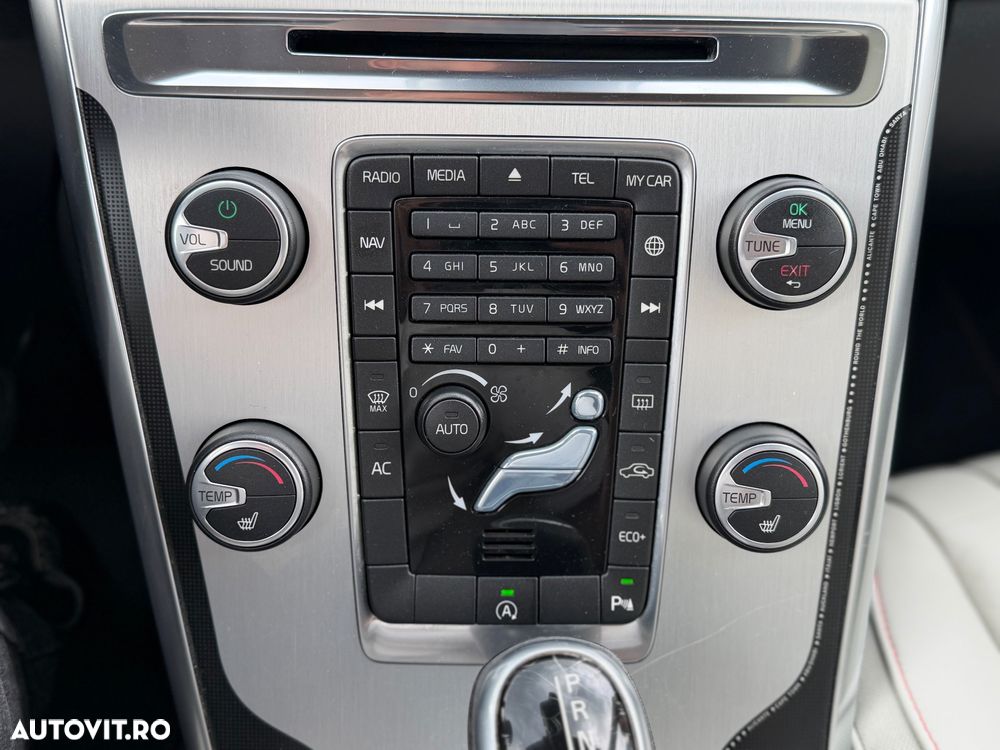 Volvo XC 60 D4 Geartronic Summum - 37