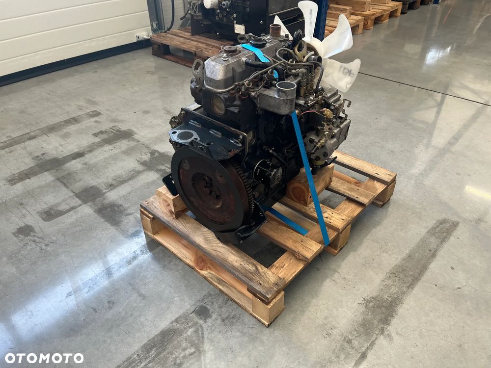 SILNIK ISEKI E3CD E3CE 9000netto - 5