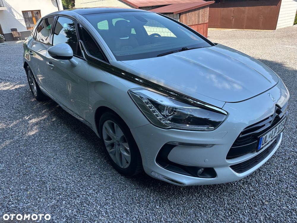 Citroën DS5 THP 155 SoChic - 3