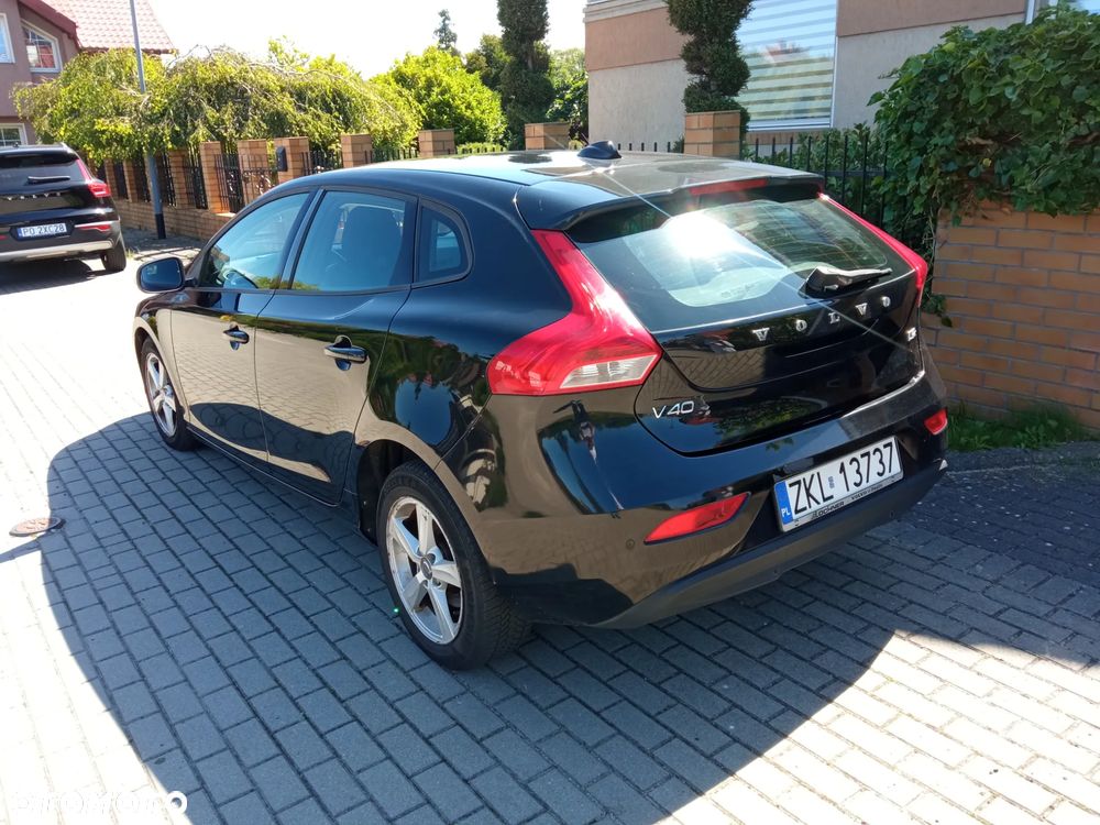 Volvo V40 D2 Kinetic - 8