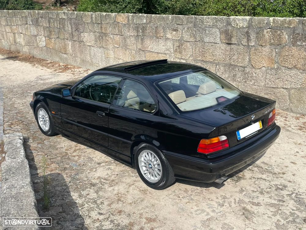 BMW 323 - 18