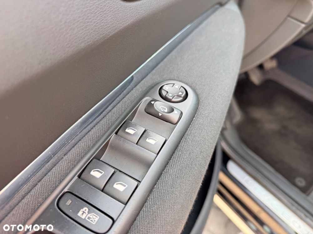 Peugeot 3008 1.6 THP Allure - 14