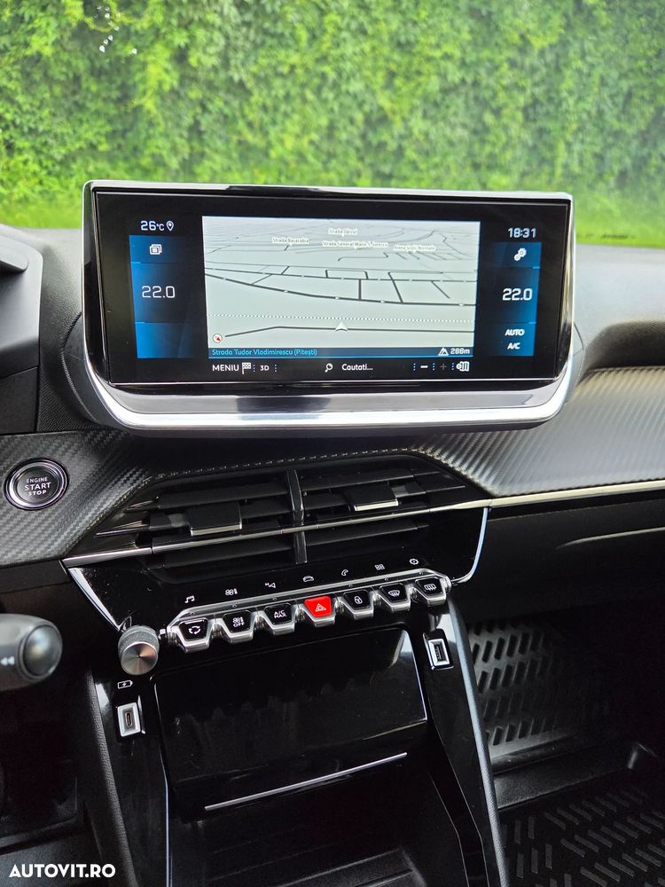 Peugeot 2008 PureTech 130 Allure Pack - 20