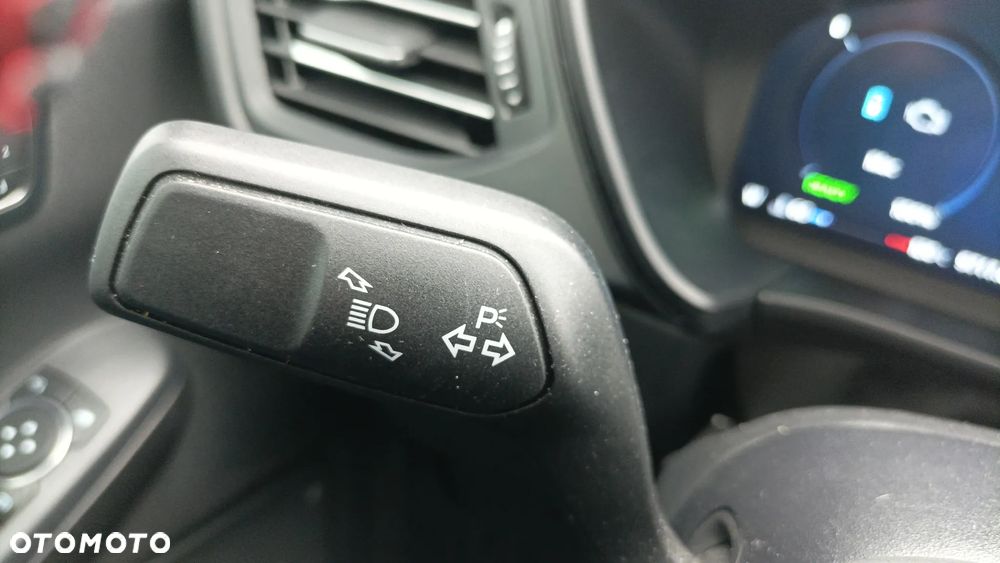 Ford Kuga 2.5P PHEV FWD ST-Line X - 24