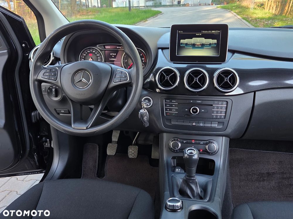 Mercedes-Benz Klasa B 180 d BlueEFFICIENCY Edition - 21