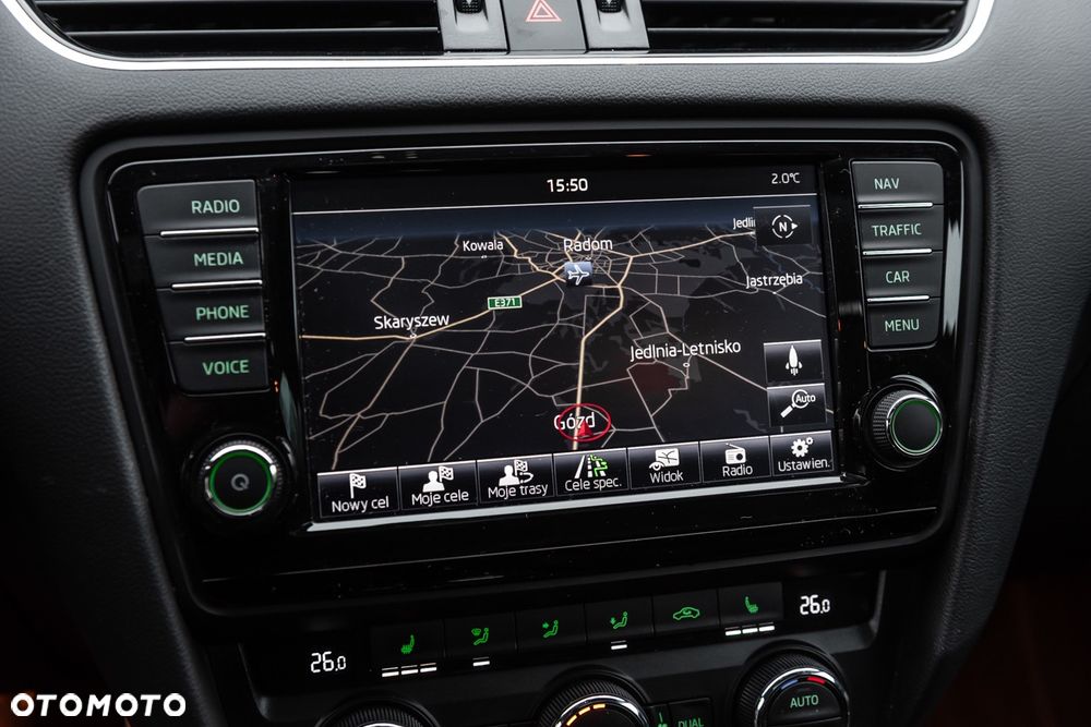 Skoda Octavia 2.0 TDI DSG RS - 10