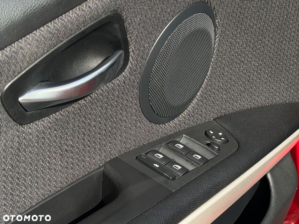 BMW Seria 3 320i Edition Sport - 10