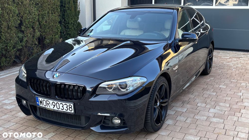 BMW Seria 5 525d xDrive - 37