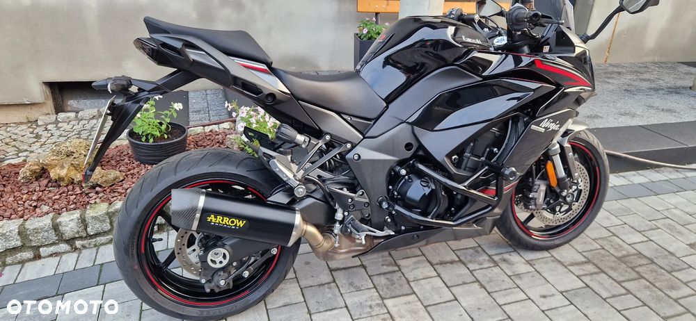 Kawasaki Ninja 1000 SX - 4