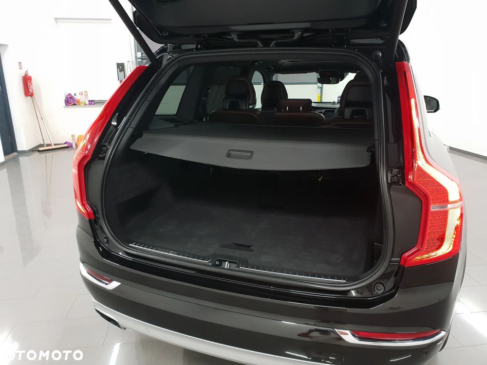 Volvo XC 90 D5 AWD Geartronic Inscription - 9
